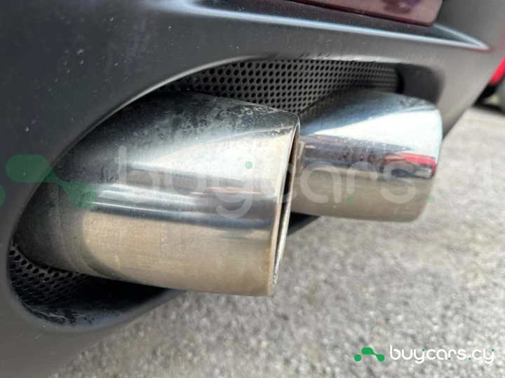 Ferrari Roma Красный