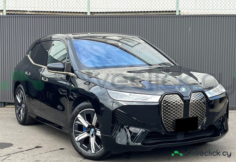 BMW iX Черный