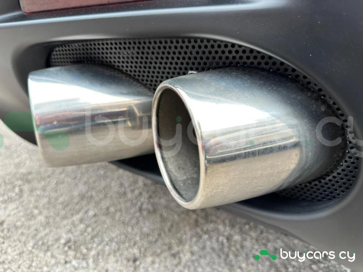 Ferrari Roma Красный