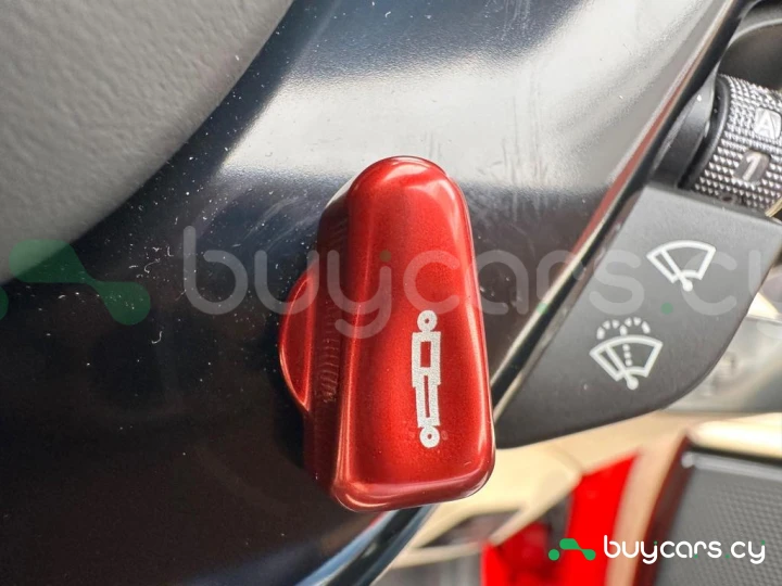 Ferrari Roma Красный