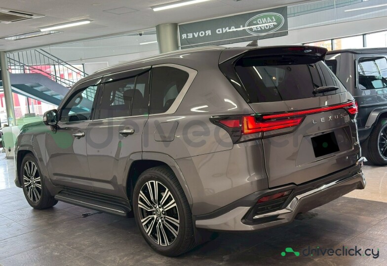 Lexus LX Серый