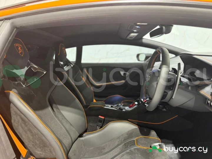 Lamborghini Huracan Оранжевый