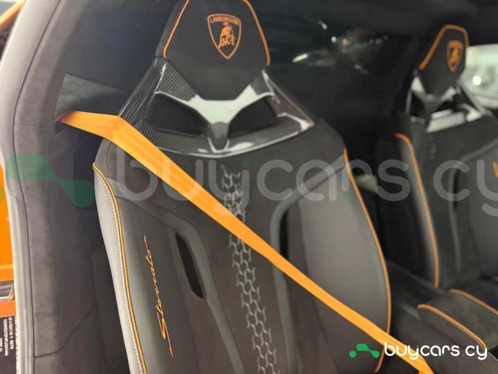 Lamborghini Huracan Оранжевый