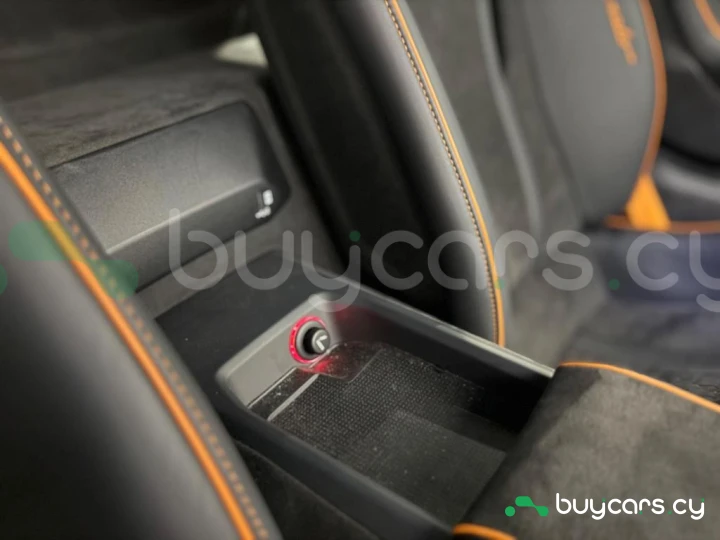 Lamborghini Huracan Оранжевый