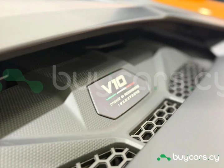 Lamborghini Huracan Оранжевый