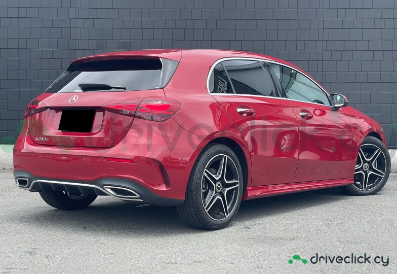 Mercedes A-class Красный