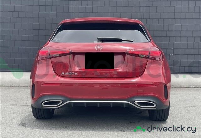 Mercedes A-class Красный