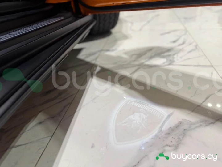 Lamborghini Huracan Оранжевый