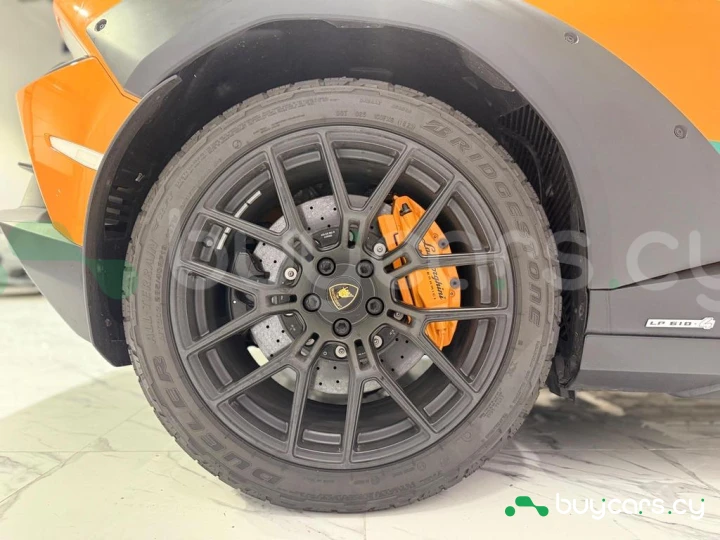 Lamborghini Huracan Оранжевый