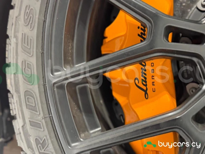 Lamborghini Huracan Оранжевый