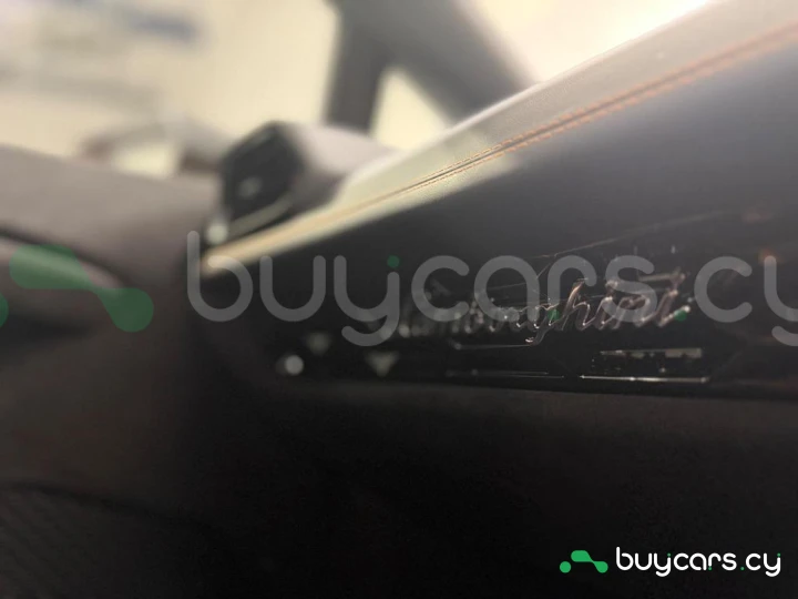 Lamborghini Huracan Оранжевый