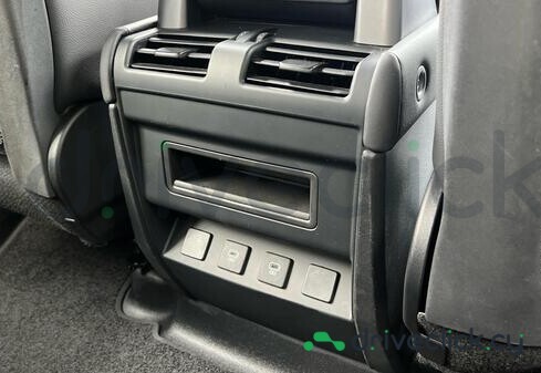 Land Rover Defender Черный
