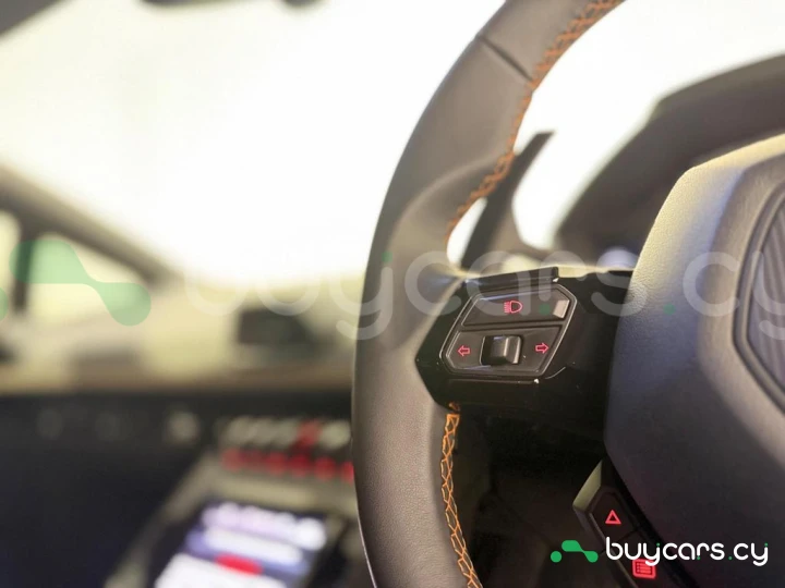 Lamborghini Huracan Оранжевый