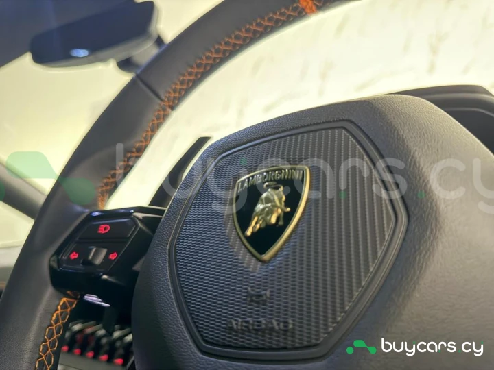 Lamborghini Huracan Оранжевый