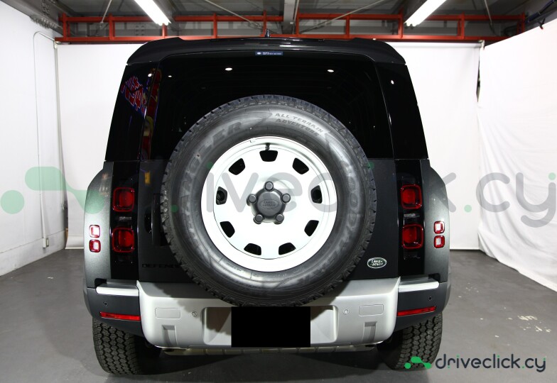 Land Rover Defender Серый
