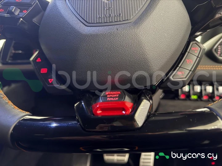 Lamborghini Huracan Оранжевый