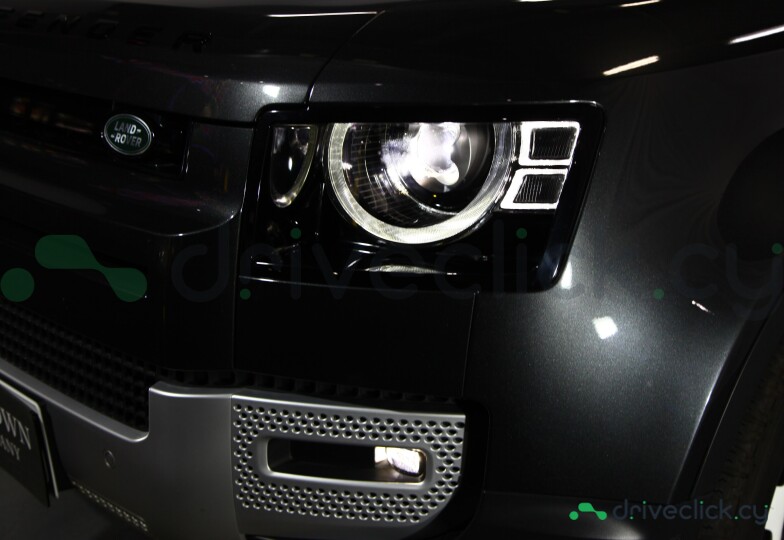 Land Rover Defender Серый
