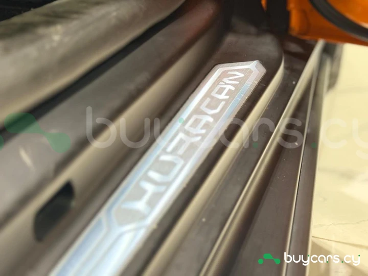 Lamborghini Huracan Оранжевый