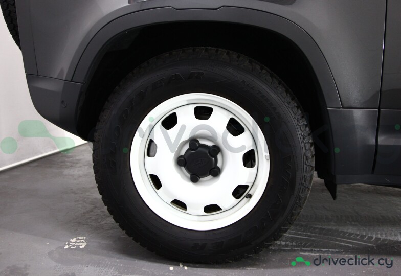 Land Rover Defender Серый