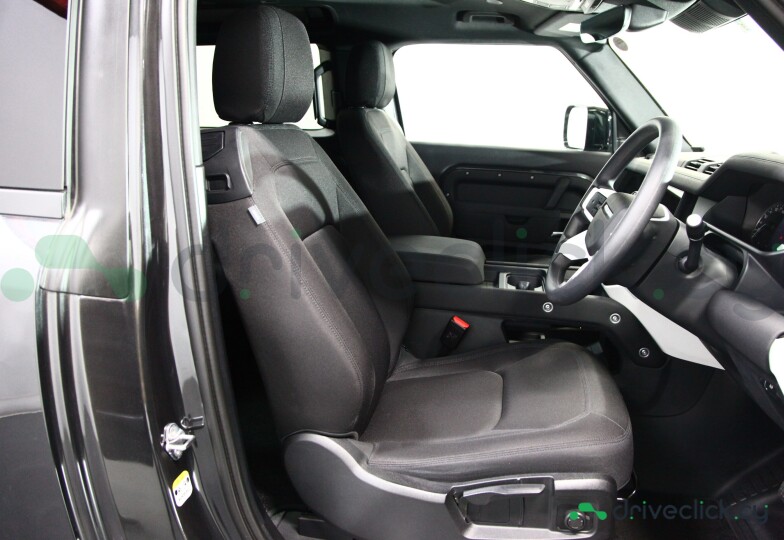 Land Rover Defender Серый