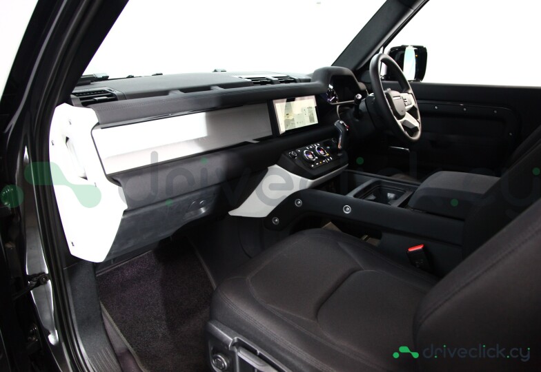 Land Rover Defender Серый