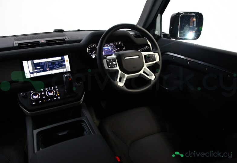Land Rover Defender Серый