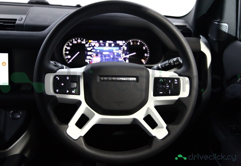 Land Rover Defender Серый