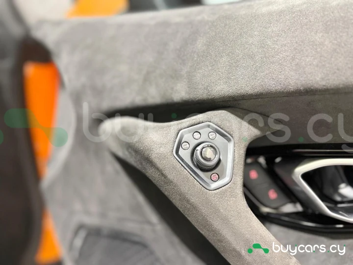 Lamborghini Huracan Оранжевый