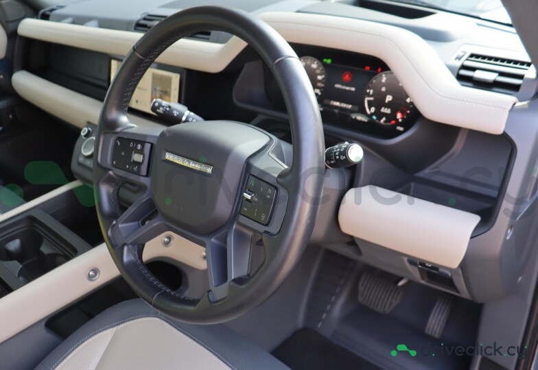 Land Rover Defender Синий