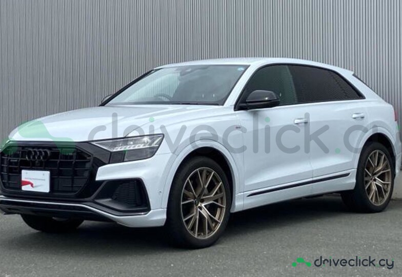 Audi Q8 Белый
