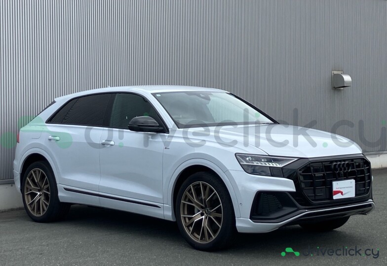 Audi Q8 Белый