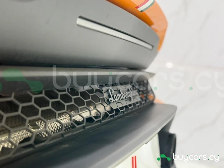 Lamborghini Huracan Оранжевый