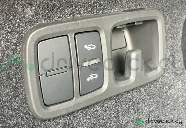 Audi Q8 Белый