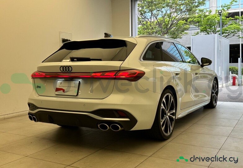 Audi S5 Белый