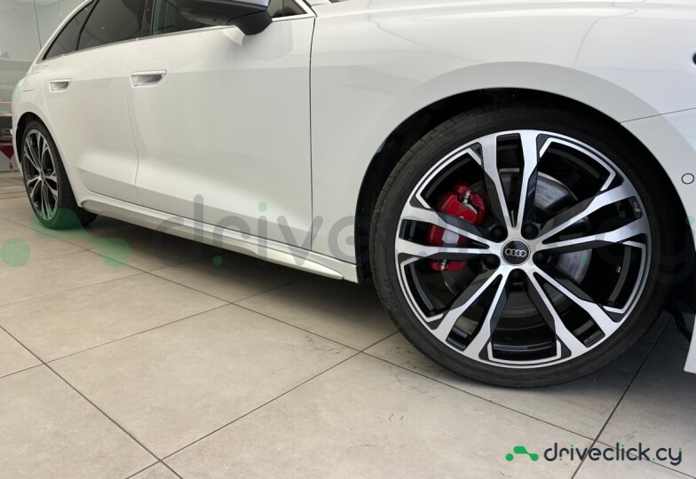 Audi S5 Белый