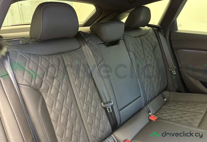 Audi S5 Белый