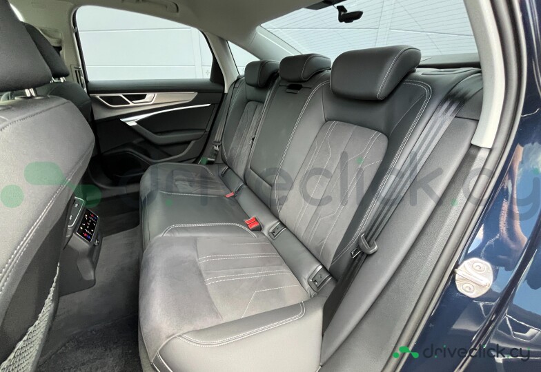 Audi A6 Синий