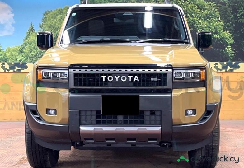 Toyota Land Cruiser 250 Золотой