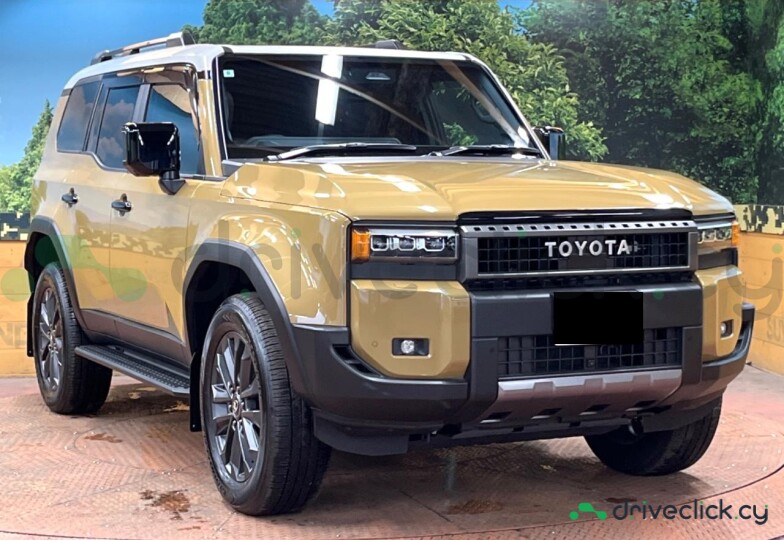 Toyota Land Cruiser 250 Золотой