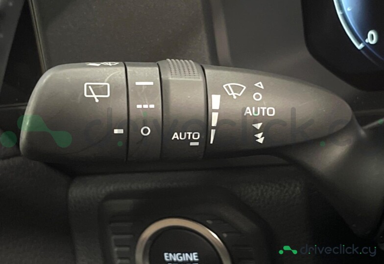 Toyota Land Cruiser 250 Золотой