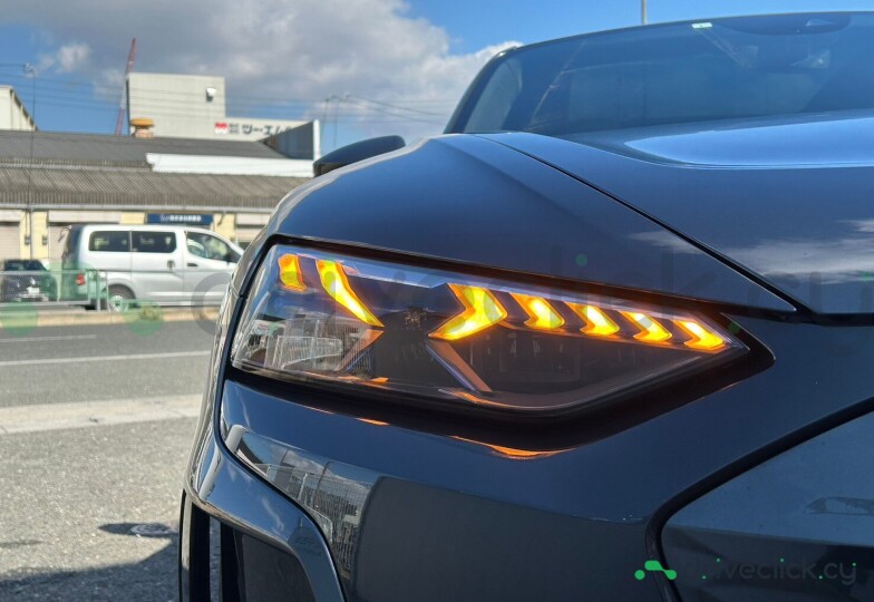 Audi e-tron GT Серый