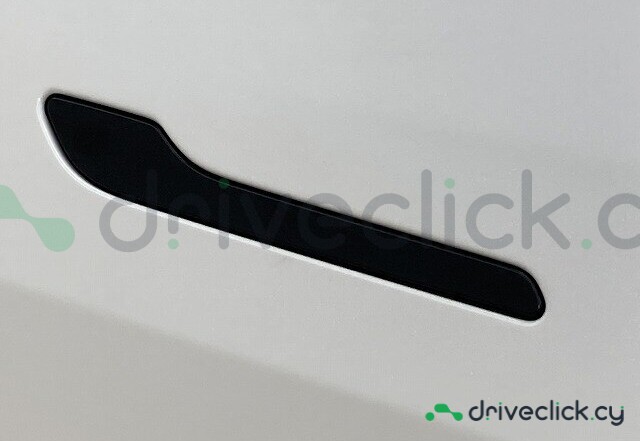 Tesla Model Y Белый