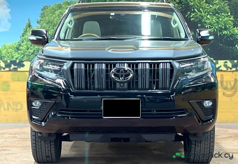 Toyota Land Cruiser Prado Черный