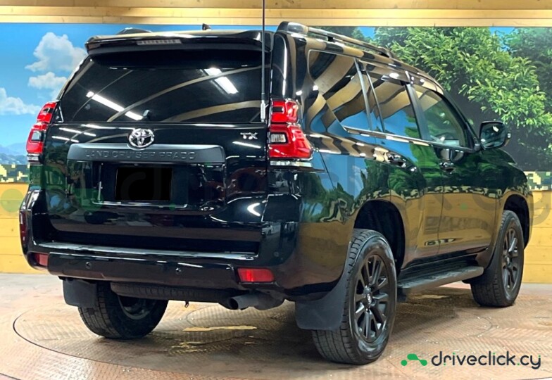 Toyota Land Cruiser Prado Черный