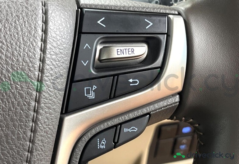 Toyota Land Cruiser Prado Черный