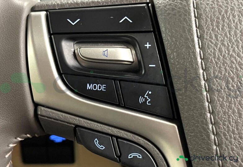 Toyota Land Cruiser Prado Черный