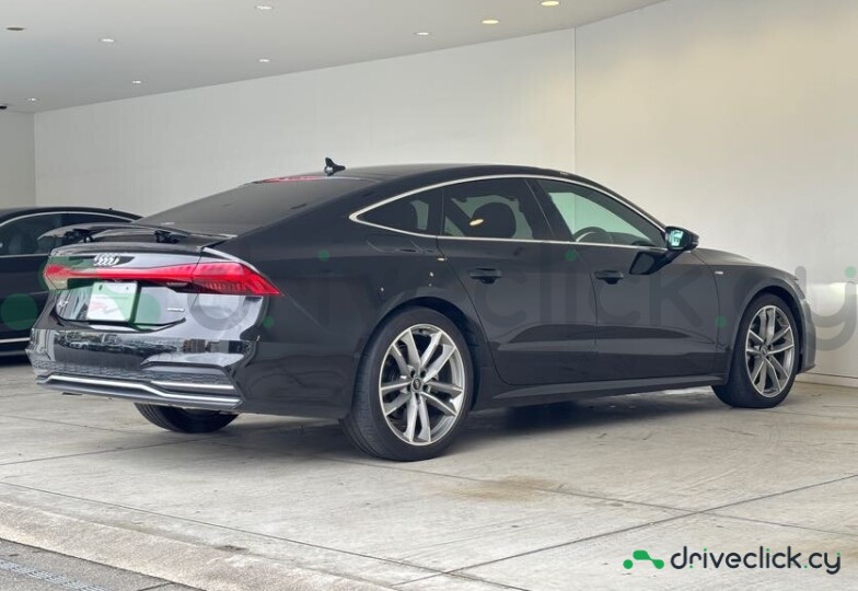 Audi A7 Черный