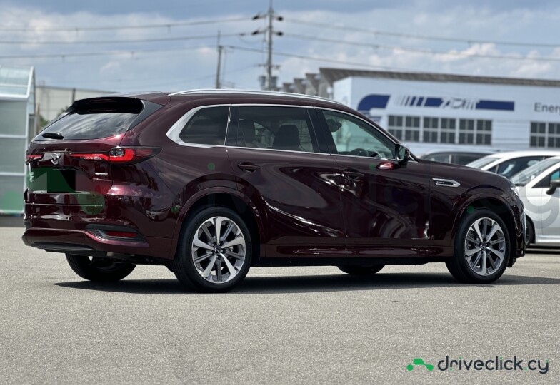 Mazda CX-80 Красный