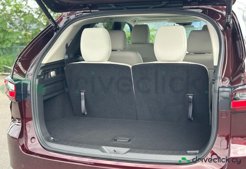 Mazda CX-80 Красный