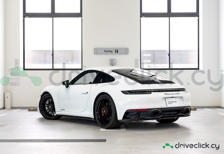 Porsche 911 Белый